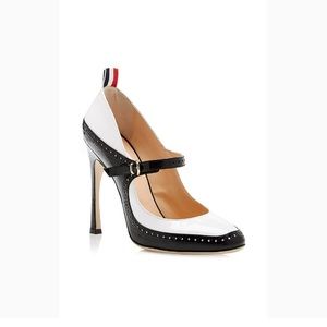 Beautiful and classic Thom Browne heels